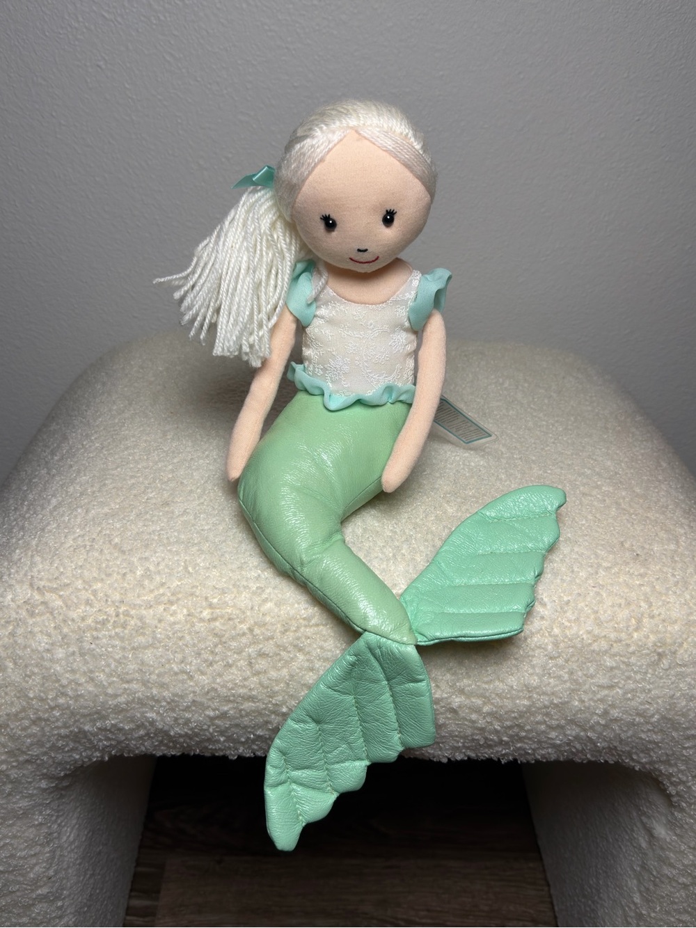Jellycat Maddie Shellbelle / BNWT / Retired / Rare & VHTF